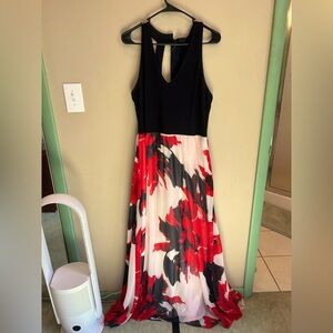 SLNY Black Bodice Red & White Floral Maxi Dress